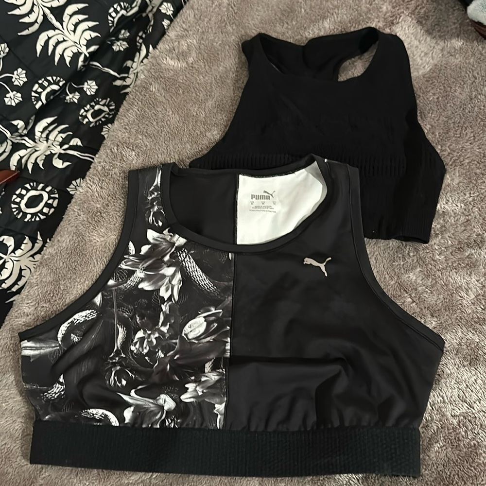 Set of 2 workout bras from Puma and fabletics size medium